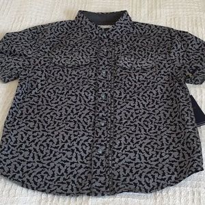 NWT Boys size 6 short-sleeve button-down shirt